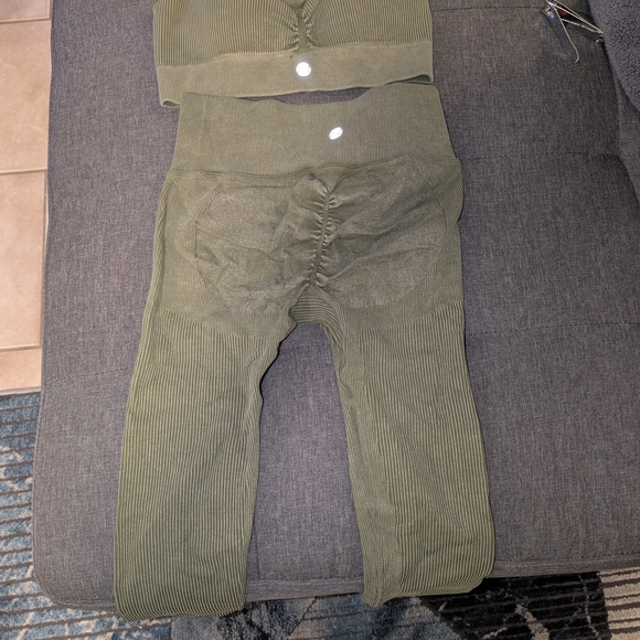 Olive Green Ribbed Activewear Set - Picture 2 of 2
